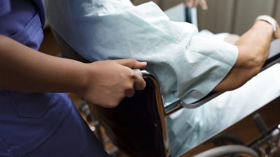 Movilización de pacientes para técnico de cuidados auxiliares de enfermería