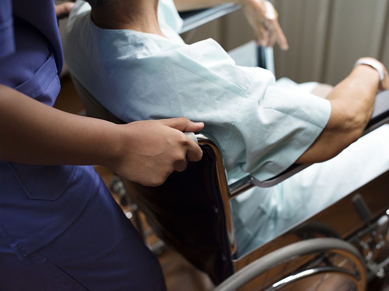 Movilización de pacientes para técnico de cuidados auxiliares de enfermería